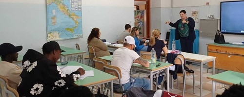 [DA COMPILARE: cosa mostra questa foto?]